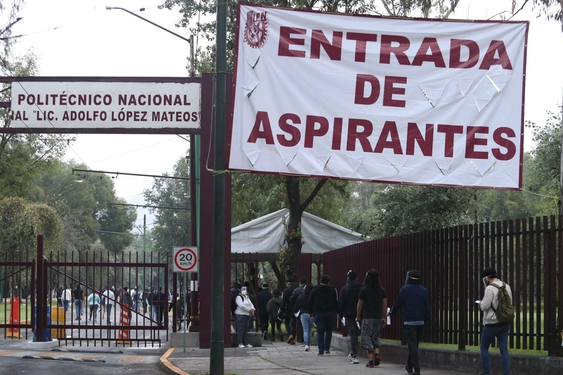 El IPN aplica protocolos sanitarias para la realización de exámenes de ingreso a nivel superior. Foto Yazmín Ortega Cortés / Archivo