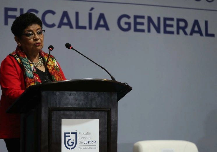 Ernestina Godoy Ramos en la sesión solemne de inicio de funciones de la Fiscalía General de Justicia de la CDMX. Foto José Antonio Lópéz
