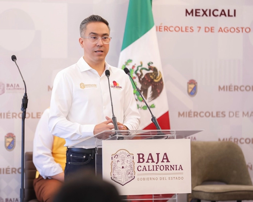 Durante una conferencia de prensa, el Gobierno de Baja California anunció un operativo especial para prevenir a la población de las altas temperaturas. Foto Tomada de X @MarinadelPilar