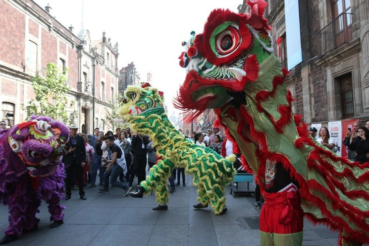 Con las tradicionales danzas comienza el festejo del inicio del Año Nuevo Chino en el Museo Nacional de las Culturas del Mundo, Centro Histórico de la CDMX. Foto María Luisa Severiano