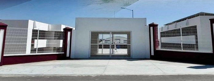 Durante este mes, quienes deseen ingresar a esta institución pueden acercarse a la Facultad de Comercio, Administración y Ciencias Sociales Nuevo Laredo de la UAT, donde están recibiendo los documentos físicos o digitales necesarios para el registro, que incluyen: acta de nacimiento, CURP del aspirante y de sus tutores, y certificado de secundaria o constancia de culminación de estudios de secundaria. Foto @UAT_mx 
