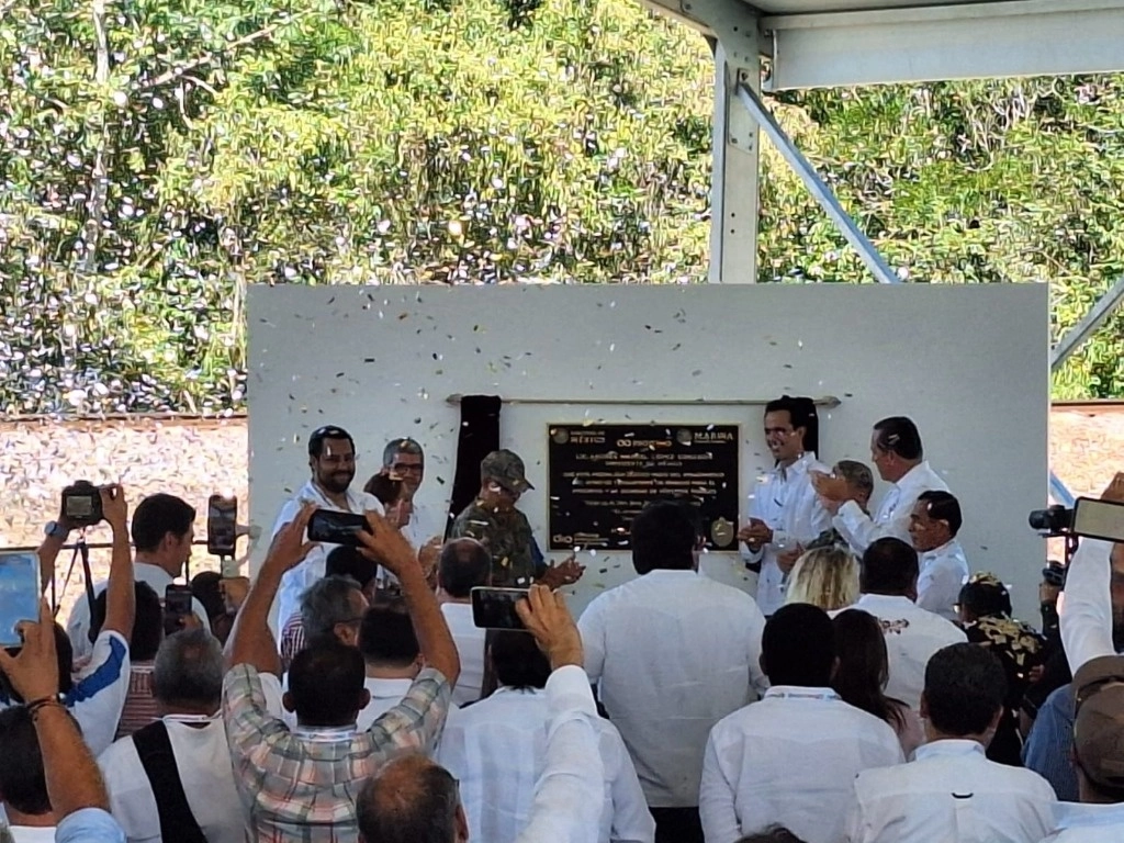 En el municipio de Texistepec arrancaron los trabajos para  desarrollar el primer polo de Bienestar (Podebi) del corredor Interoceánico. Foto La Jornada
