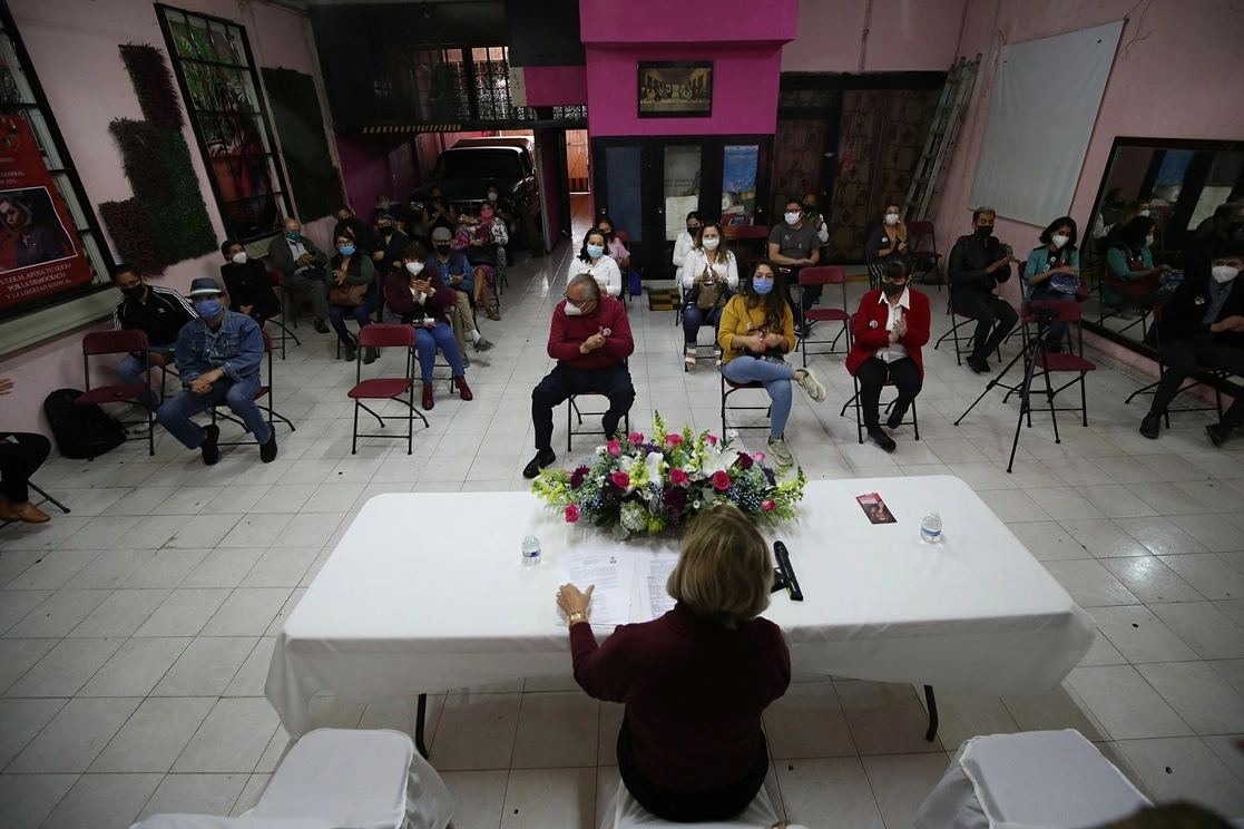 Reunión de integrantes del Sindicato de Trabajadores de la Republica Mexicana en imagen de archivo. Foto María Luisa Severiano