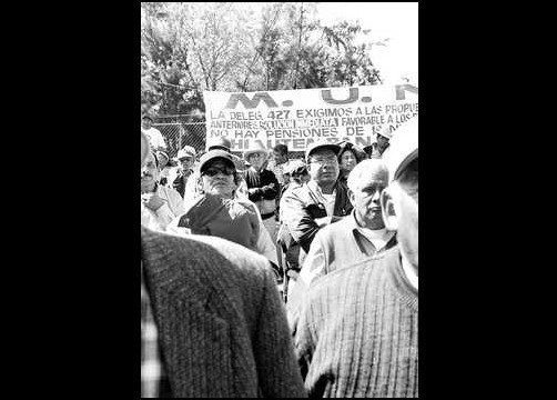 Especialistas consideran absurdo que mientras ministros de la Corte reciben pensiones millonarias, miles de empleados obtengan pocos recursos para su vejez. Foto José Antonio López