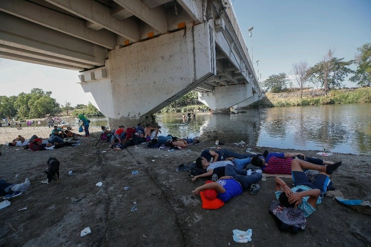 A la orilla del río Suchiate. Foto Víctor Camacho/ La Jornada