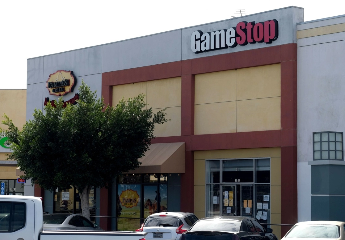 Los fondos de cobertura que han apostado a la caída de GameStop han perdido miles de millones de dólares. Foto Afp