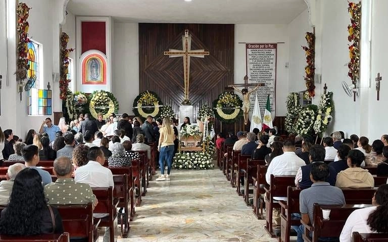 Por medio de redes sociales, la dirigencia del tricolor señaló: “A su familia, seres queridos, colaboradores y al pueblo de Chilpancingo, les expresamos nuestras más sinceras condolencias y reiteramos nuestra exigencia de que se haga justicia por este crimen que enluta no solo a Guerrero, sino a todo un país que está cansado de la violencia y la inseguridad”. Foto @PRI_Nacional 