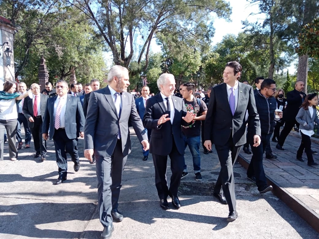 Santiago Creel encabezó la ceremonia de natalicio de Morelos en Morelia, Michoacán, el 30 de septiembre de 2022. Foto Ernesto Martínez