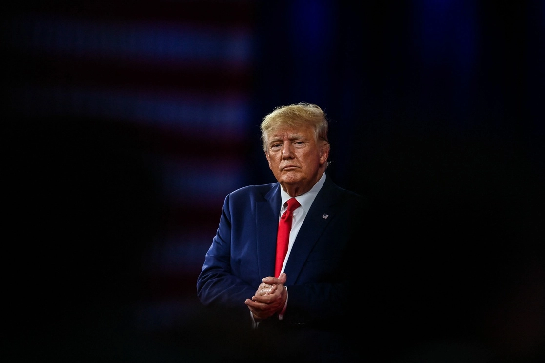 El presidente Donald Trump se refirió como "patriotas" a quienes ingresaron al Capitolio, el 6 de enero de 2021. Foto Afp / Archivo