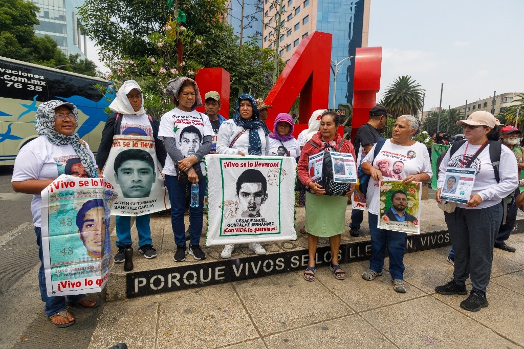 Urges the FGR to guage the Ayotzinapa case as a state crime