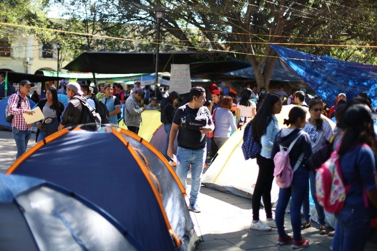 En el nivel de educación indígena, la Sección 22 de la CNTE tiene mil 400 incidencias de profesores. Foto Jorge A. Pérez
