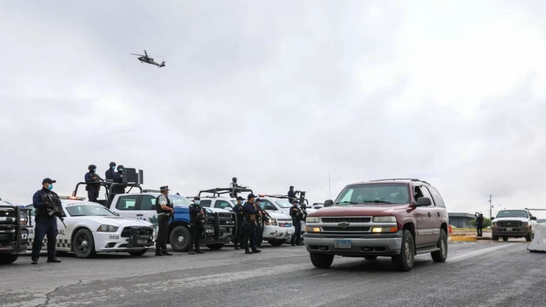 Personal de la Guardia Nacional, la Secretaría de la Defensa Nacional y de la Policía Estatal participan en el operativo de seguridad, el 7 de julio de 2021. Foto Carlos Figueroa