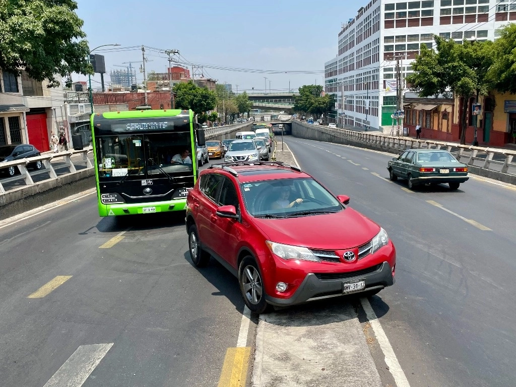 El sistema de transporte público de México corre el riesgo de enfrentar una profunda crisis en el corto plazo si no se establecen sistemas de rentabilidad, advirtió la Asociación Mexicana de Transporte y Movilidad. Foto Roberto García Ortiz / Archivo
