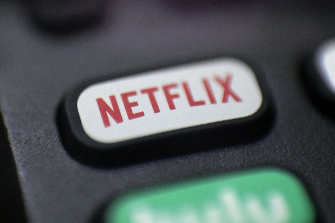 El avance de Netflix sembró durante años dudas sobre el futuro de la gran pantalla, pero el gigante del streaming, que registra una pérdida progresiva de suscriptores, podría beneficiarse del creciente regreso de los cinéfilos a las butacas, según John Fithian. Foto Ap / Archivo