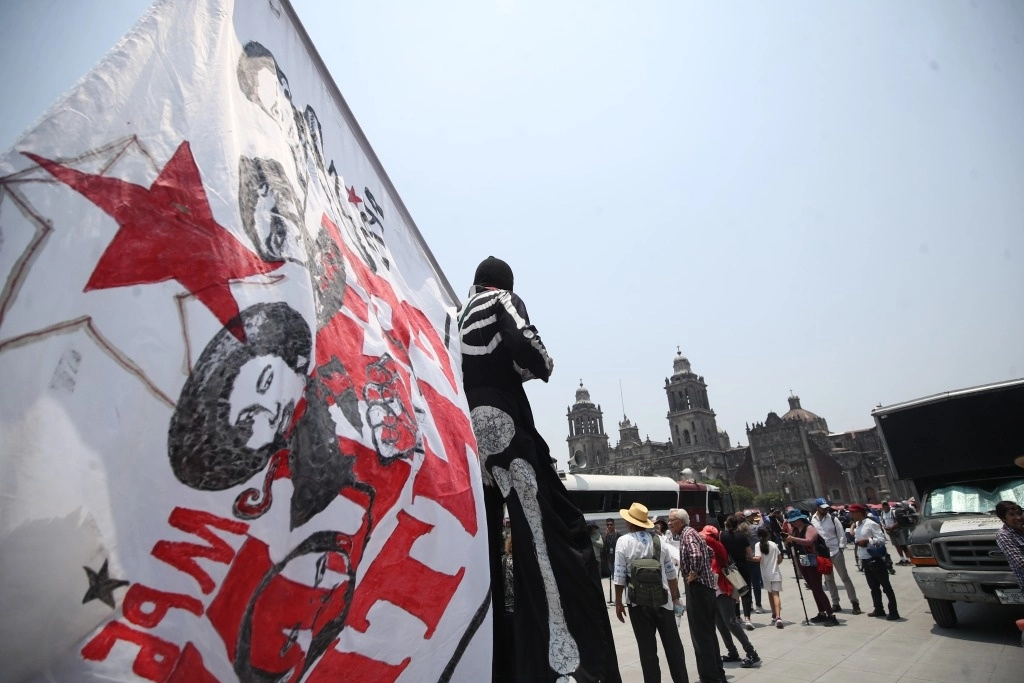 Desde el pasado 15 de mayo los maestros de la CNTE se instalaron en plantón en el Zócalo de la CDMX. Foto Yazmín Ortega Cortés