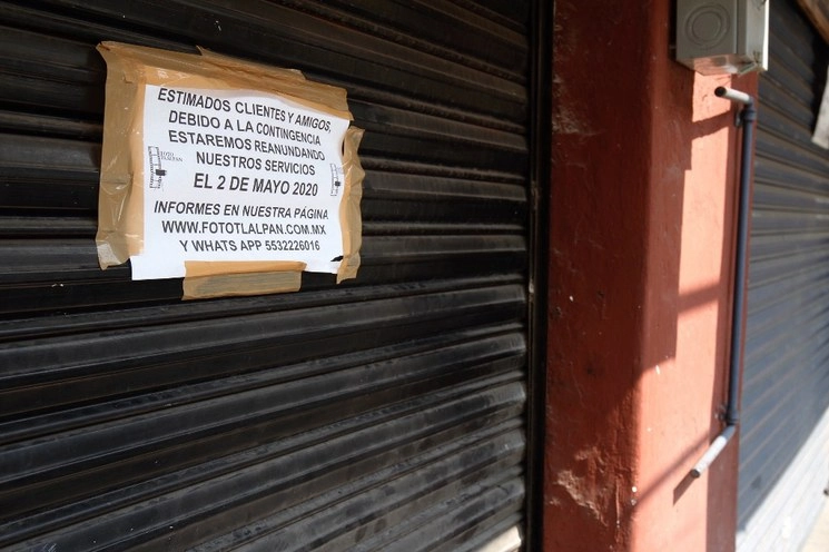 Comercios en CDMX han debido cerrar debido a la emergencia sanitaria por el Covid-19. Foto LA JORNADA/Cristina Rodríguez