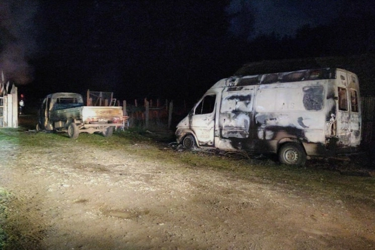 En desafío a la presencia del ejército en la zona, el grupo insurgente El La Resistencia Mapuche Malleco se adjudicó un ataque armado lanzado este miércoles en la localidad de Traiguén, Chile. Foto Afp
