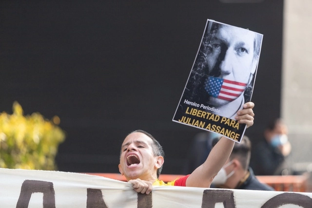 México se ha sumado a la exigencia mundial para librar a Julian Assange,  fundador de Wikileaks. Foto Luis Castillo/Archivo