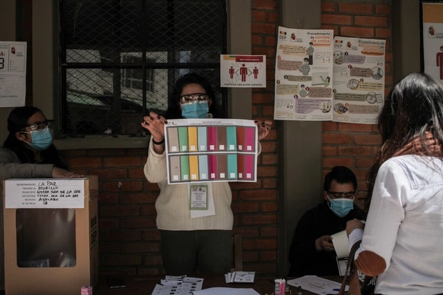 Simulacro de la jornada electoral rumbo a las elecciones presidenciales en Bolivia del próximo 18 de octubre. Foto Xinhua