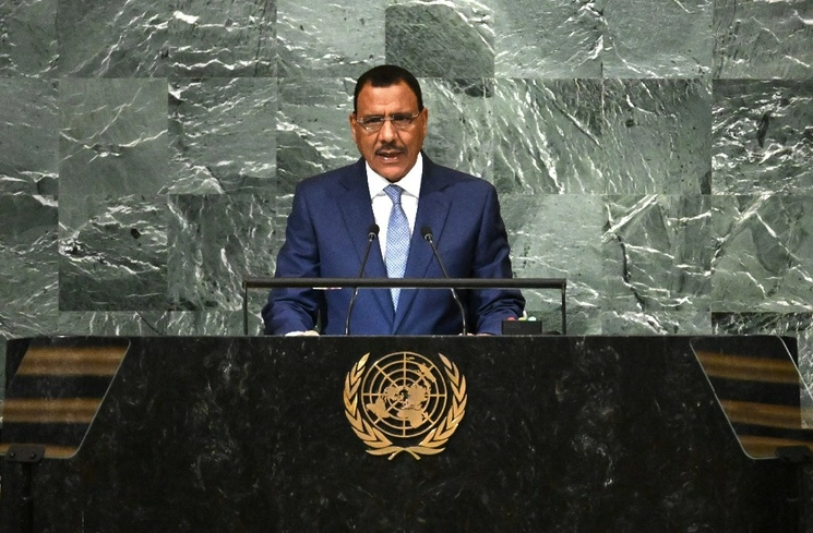El presidente de Níger, Mohamed Bazoum, fue retenido junto a su familia por la guardia presidencial. Foto Afp / Archivo