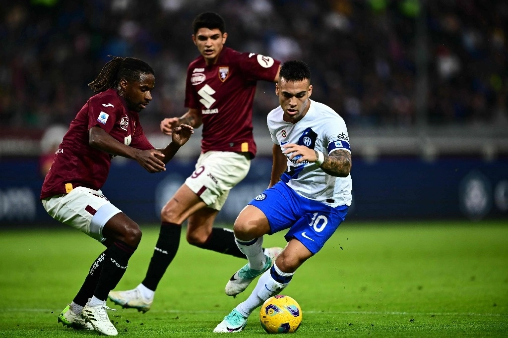 Lautaro Martínez, del Inter de Milán, marcó un gol en la victoria de 3-0 ante Torino, en la fecha nueve de las Serie A. Foto Afp