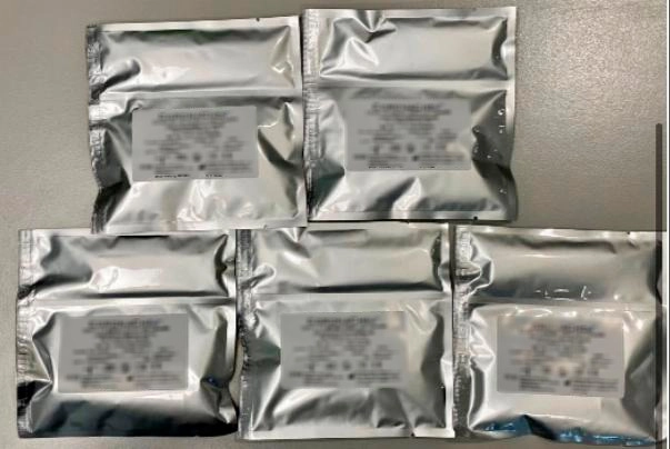 El envío asegurado estaba compuesto por 10 mil 950 piezas de pruebas médicas para Covid-19 y dos mil piezas más de lancetas para muestreo de sangre. Foto cortesía SSPC 