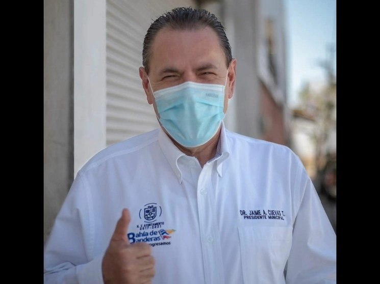 Jaime Cuevas Tello, presidente municipal de Bahía de Banderas, Nayarit, fue internado la tarde de ayer en un hospital, después de que hace una semana diera positivo a coronavirus. Foto La Jornada / Archivo