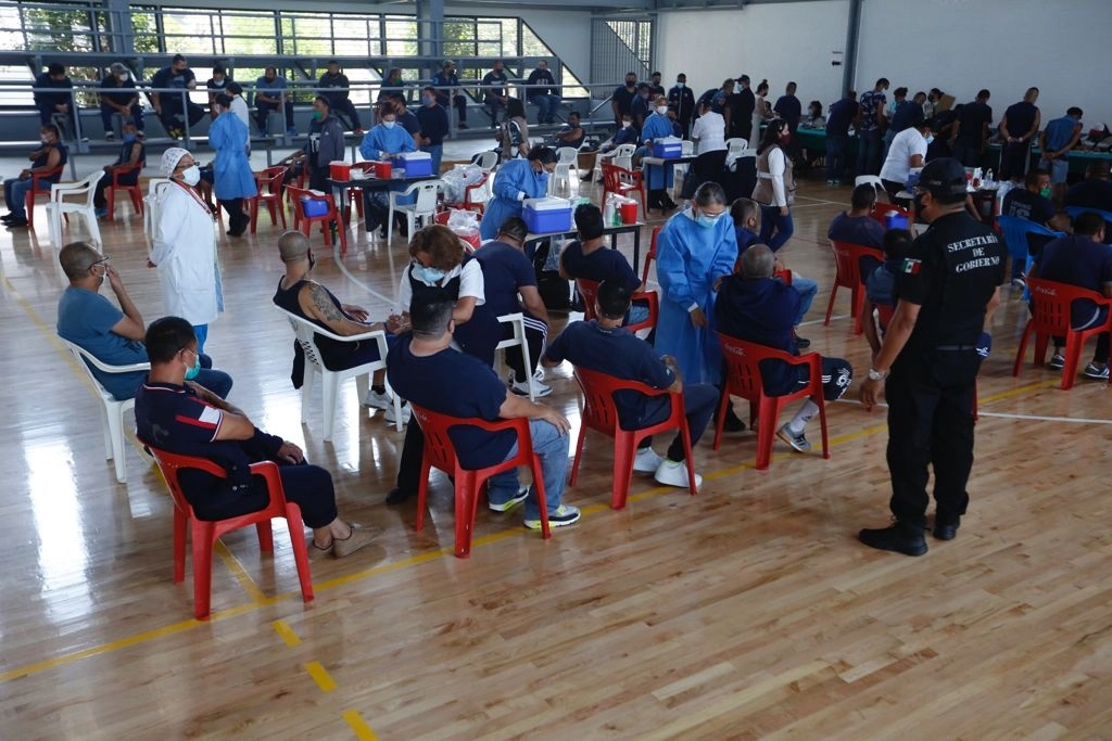 Jornada de vacunación de internos en reclusorios de la CDMX. Foto Subsecretaría Sistema Penitenciario