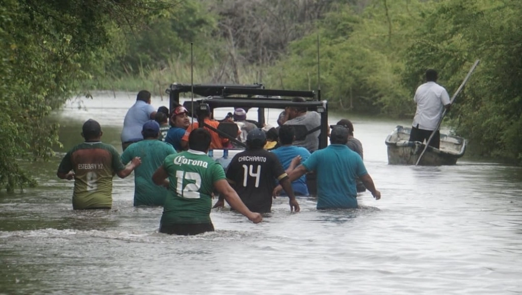 En Chemblás las inundaciones causaron pérdidas en cultivos y cierre de caminos y carreteras. Foto Fernando Eloy