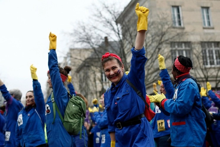 Marcha por el "Día internacional de la Mujer" en Francia. Foto Ap