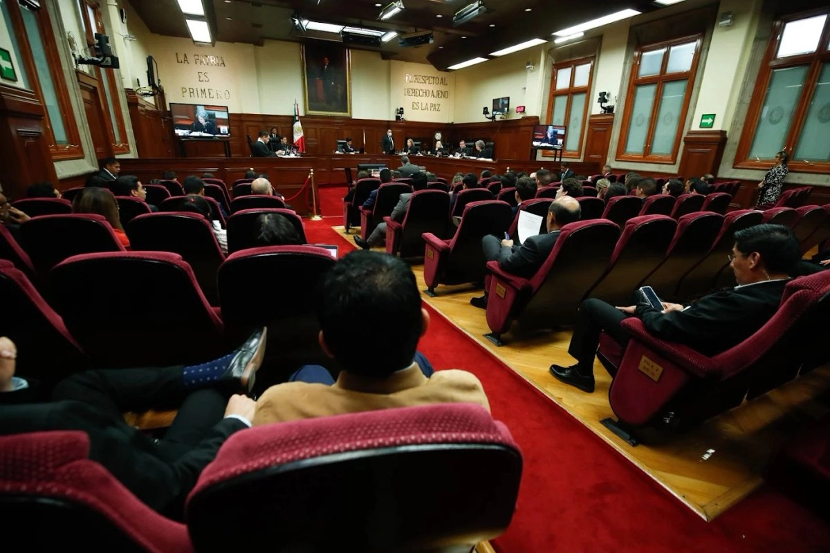 Los ministros de la Suprema  Corte de Justicia de la Nación, durante la sesión en el pleno, en la Ciudad de México, el 21 de octubre de 2025. 