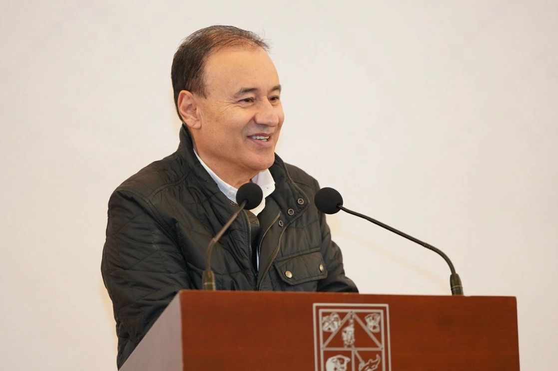 Alfonso Durazo durante la conferencia en la que realizó el anuncio. Foto Cristina Gómez