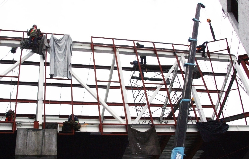 En el mes de mayo la construcción tuvo un avance de 9.2 por ciento frente a igual periodo del 2023. Foto Roberto García / Archivo
