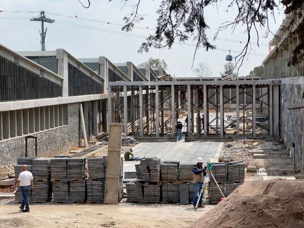 La formación bruta de capital fijo (FBCF), que representa el valor de la inversión en instalaciones, maquinaria y equipo en México, recayó en agosto, luego de su recuperación mensual previa. Foto Roberto García