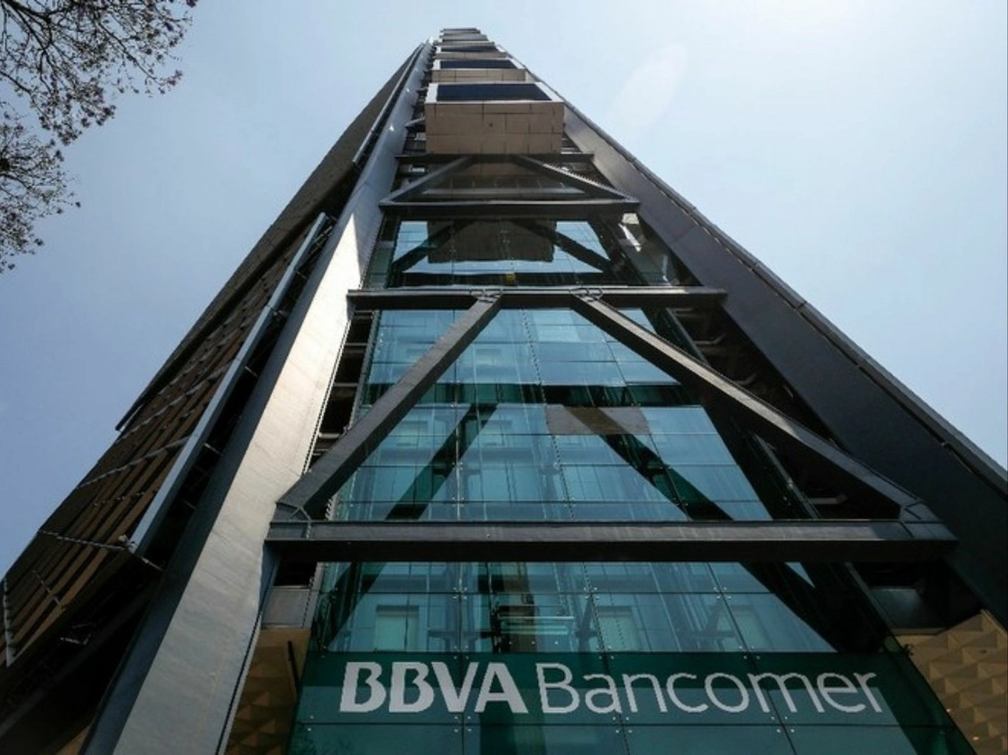 Oficinas de BBVA Bancomer en la Ciudad de México. Foto Alfredo Domínguez / Archivo