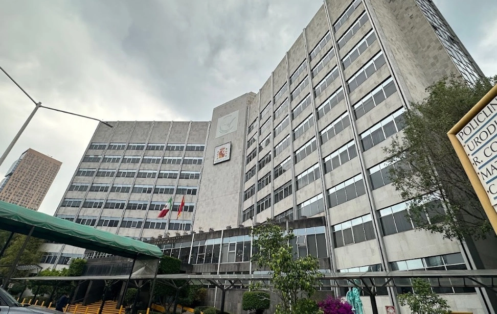 Viviana Gutiérrez Palomares, coordinadora de Quirófanos, fue encontrada sin vida al interior del Hospital Español, ubicado en avenida Ejército Nacional, colonia Granada, alcaldía Miguel Hidalgo. Imagen tomada de Google Maps