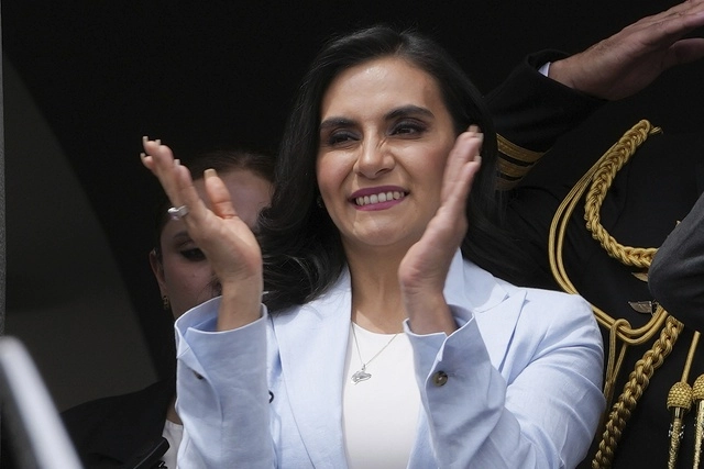 Verónica Abad, vicepresidenta de Ecuador estaría relacionada con el delito de tráfico de influencias. Foto Ap