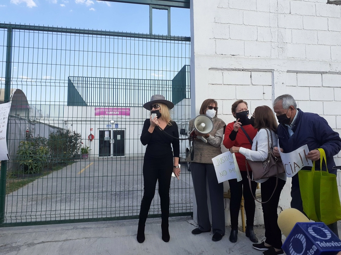 Ciudadanos exigen justicia y el esclarecimiento de la muerte de un menor en el Albergue Fabriles de Monterrey. Foto @cristina_sada