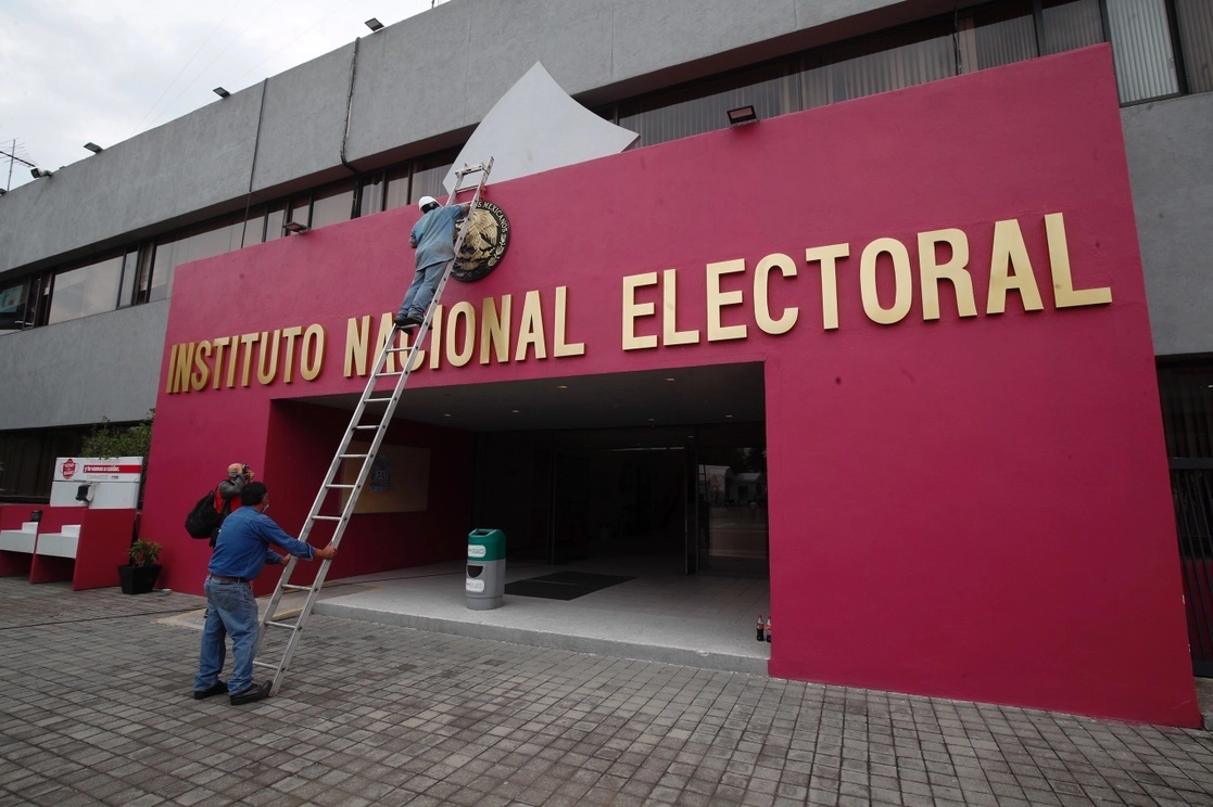 Instalaciones del INE en la Ciudad de México. Foto Cristina Rodríguez / Archivo