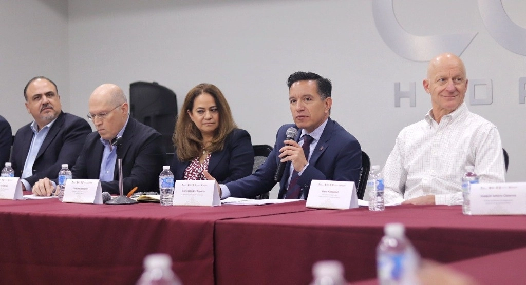 El gobierno de Edomex convocó a empresas de su vecino Hidalgo a que se sumen al Clúster Automotriz Metropolitano. Foto Cortesía