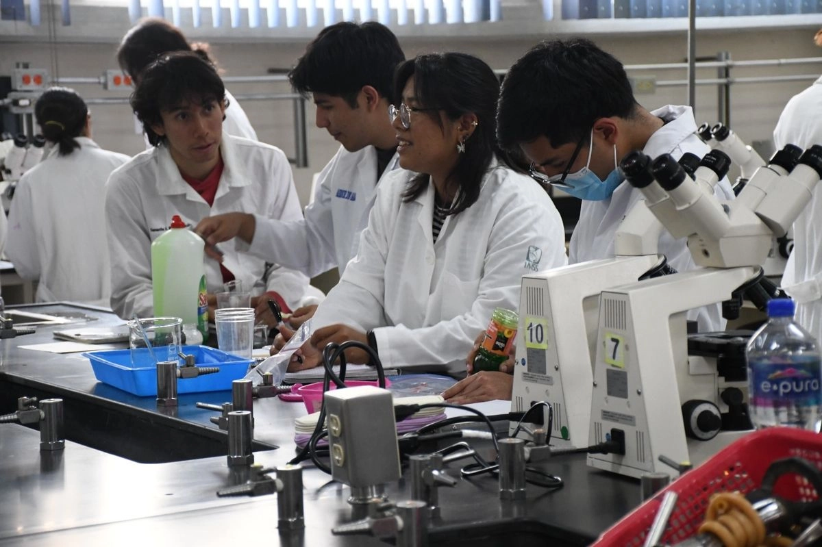 Los jóvenes de educación media superior de Nezahualcóyotl, estado de México, podrán darle un vistazo a las instalaciones y a las carreras que se imparten en la Facultad de Ciencias de la UNAM. Foto 