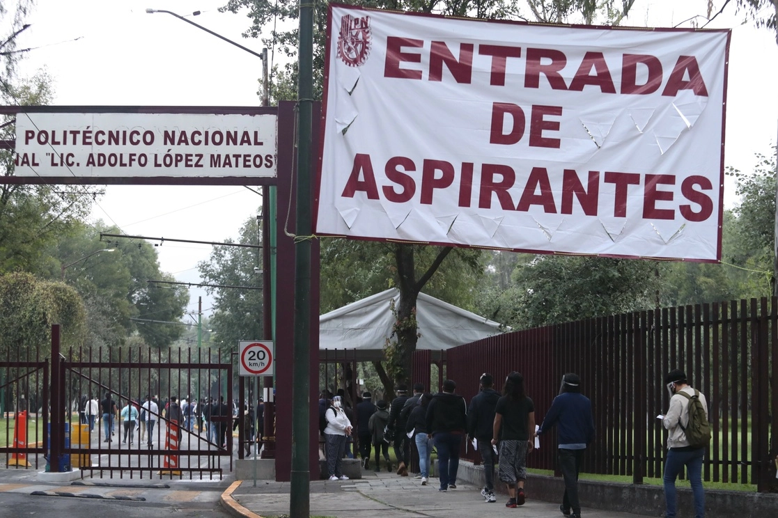 El IPN abrió la Convocatoria del Proceso de Admisión 2021-2022 del nivel superior en la modalidad escolarizada. Foto Yazmín Ortega Cortés 