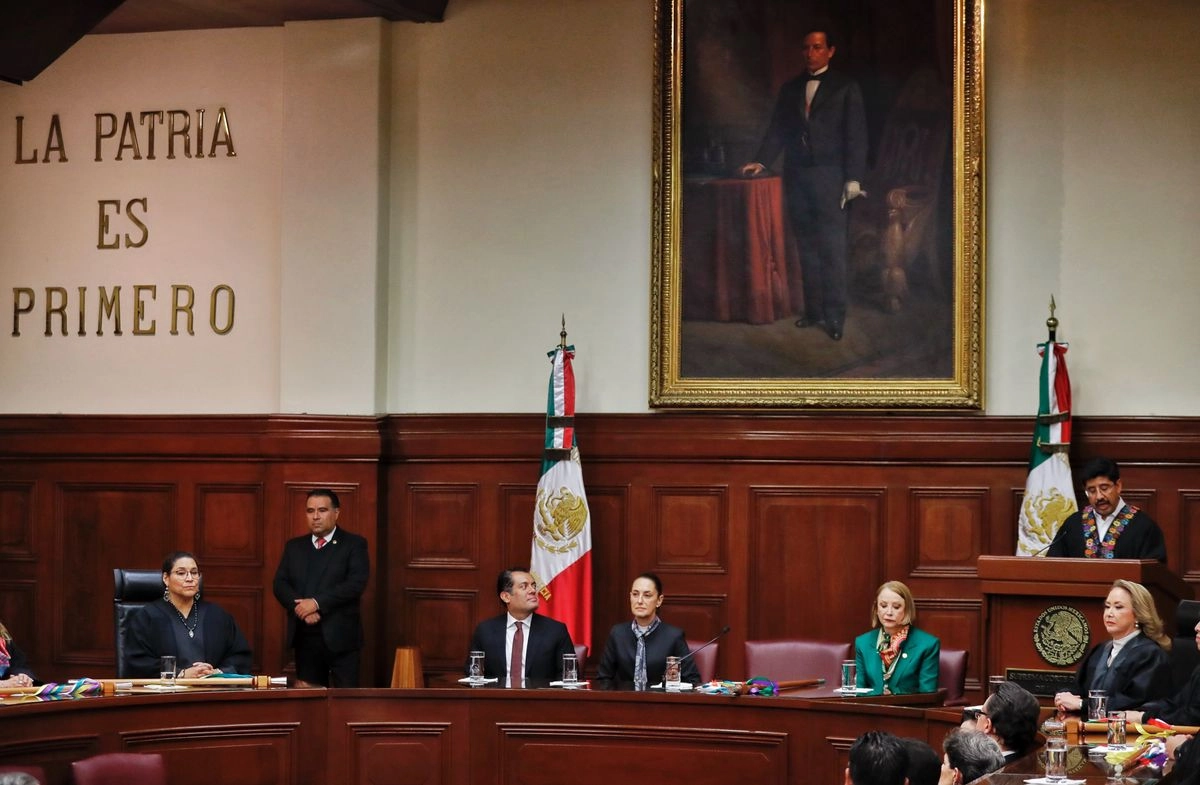 Ministros, magistrados jueces y altos mandos de la SCJN, del TEPJF, así como del propio OAJ, y del Tribunal de Disciplina Judicial, no percibirán ingresos superiores a los de la presidenta Claudia Sheinbaum. Foto 