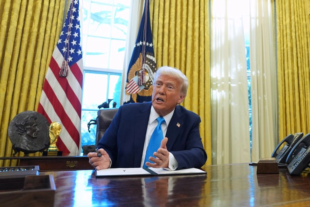 El presidente de EU, Donadl Trump, envío una carta a Irán en la que solicita conversaciones para tratar el programa nuclear iraní. Foto 
