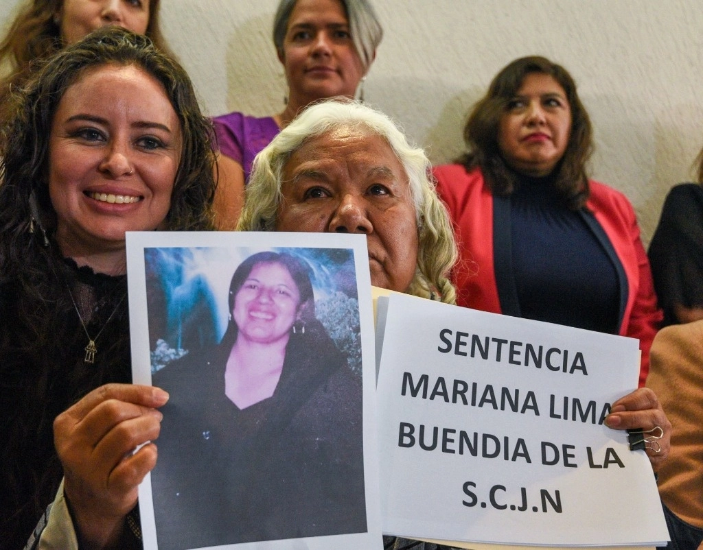 Irinea Buendía luchó por 13 años por lograr la justicia y el castigo contra el feminicida de su hija, Mariana Lima Buendía, asesinada en junio de 2010. Foto Cuartoscuro / Archivo