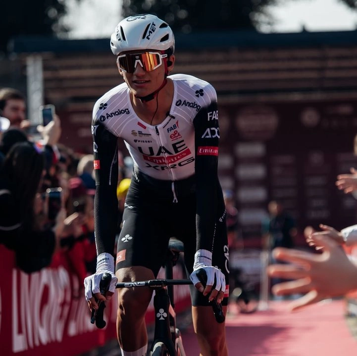 El ciclista mexicano, Isaac del Toro. Foto 