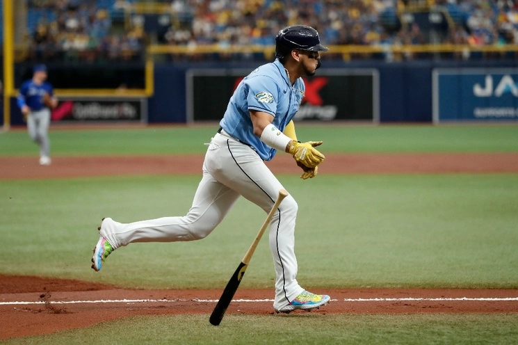 Isaac Paredes durante el encuentro de los Tampa Bay Rays contra los Toronto Blue Jays el 24 de septiembre de 2023. Foto Ap