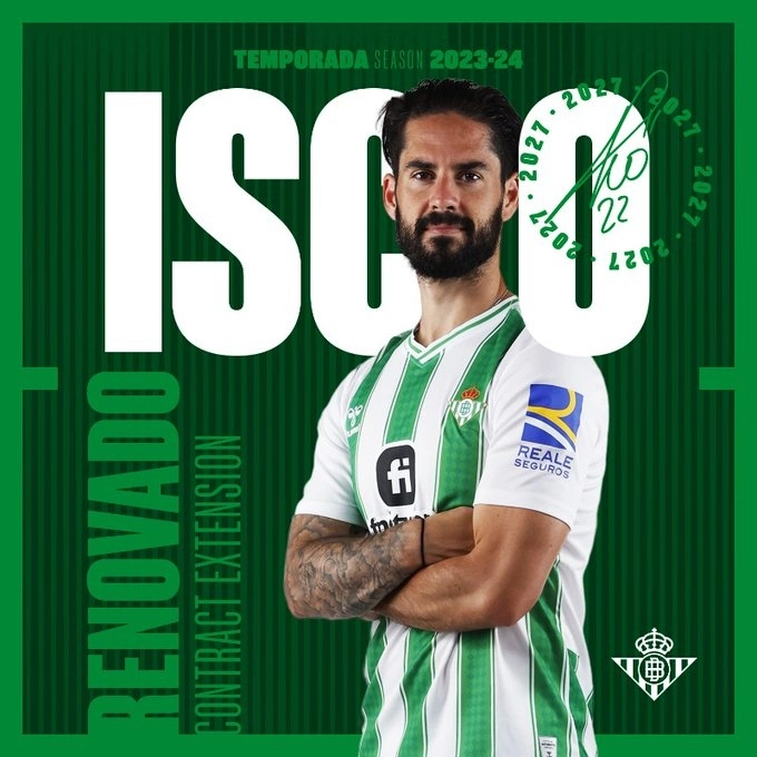 El centrocampista Isco Alarcón, que llegó este verano al Betis como agente libre, renovó su contrato por el club verdiblanco hasta junio de 2027, anunció la entidad andaluza. Foto tomada de X @RealBetis