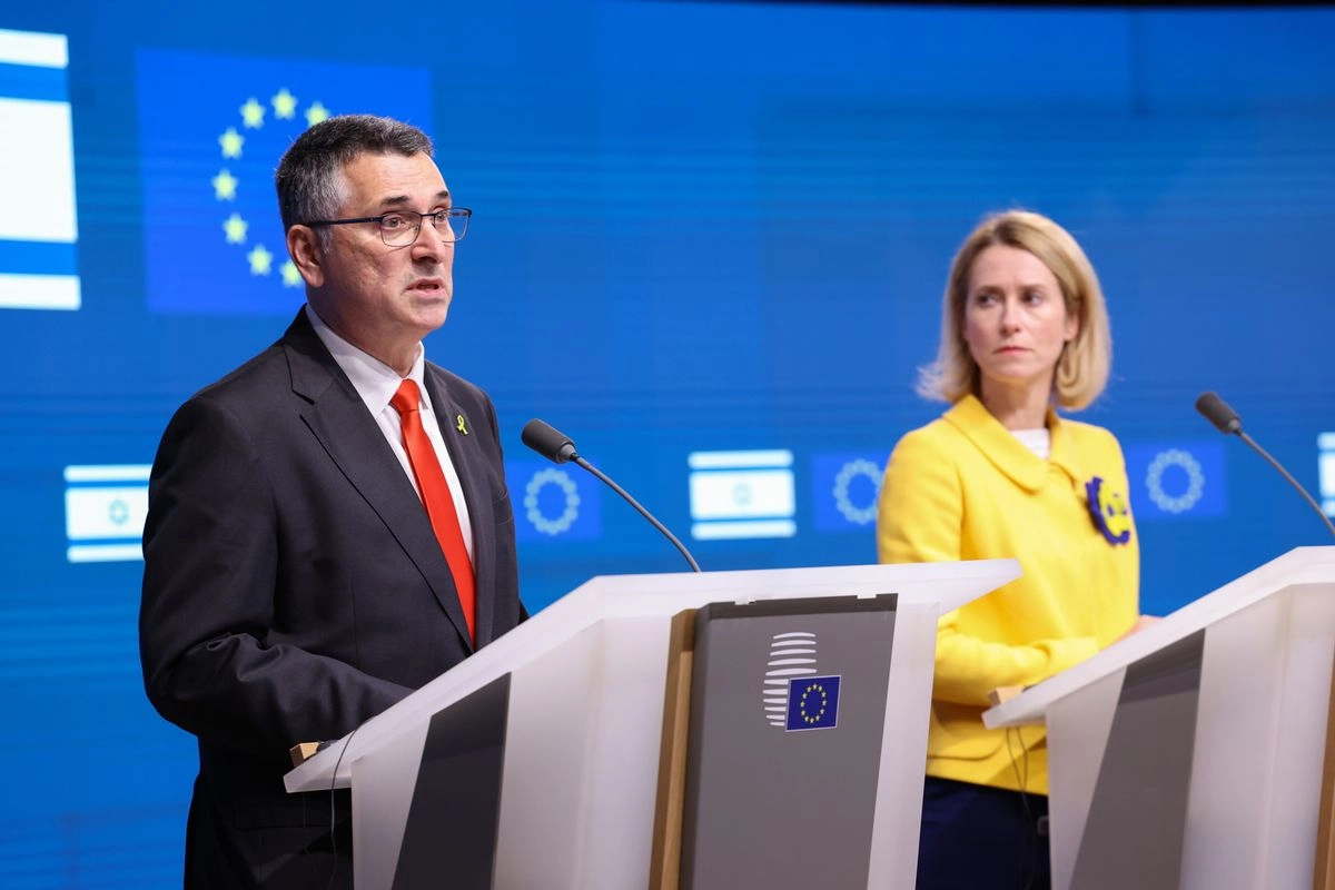 El ministro de Exteriores israelí, Gideon Saar, argumentó que medidas como las adoptadas por Países Bajos "ya han dañado las posibilidades de lograr un alto el fuego en Gaza y un marco para la liberación de los rehenes", mientras que también "fortalecen" la posición de Hamas.