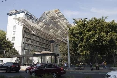 Instalaciones del Centro Médico "20 de Noviembre" del ISSSTE en la Ciudad de México. Foto Cristina Rodríguez / Archivo
